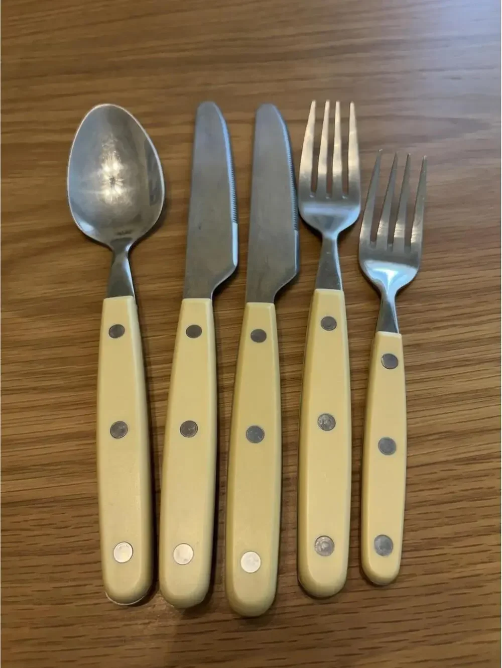 Vtg  5 Lot Yellow/Cream Handle Stainless Flatware Unbranded China Heavy